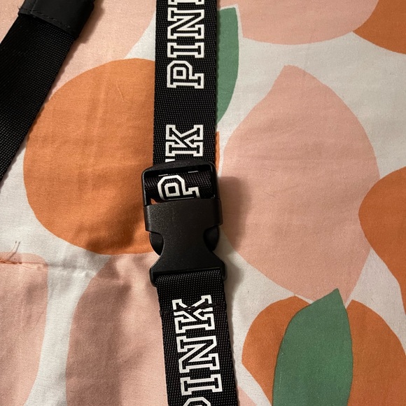 victoria’s secret pink fanny pack ! - Picture 5 of 5